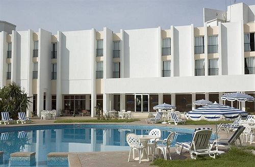 Hotel Golden Tulip Farah Khouribga Extérieur photo